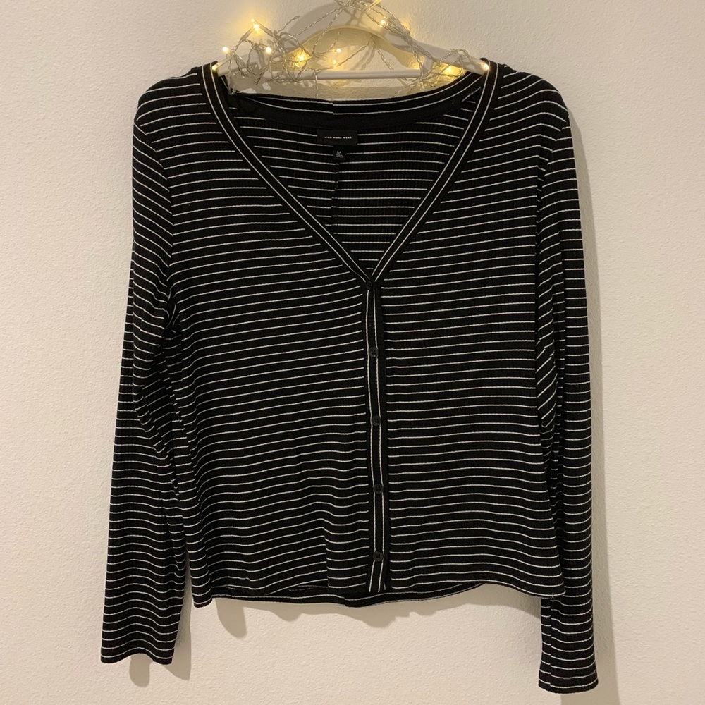 ✨Who What Wear ✨Button Down Long sleeve✨